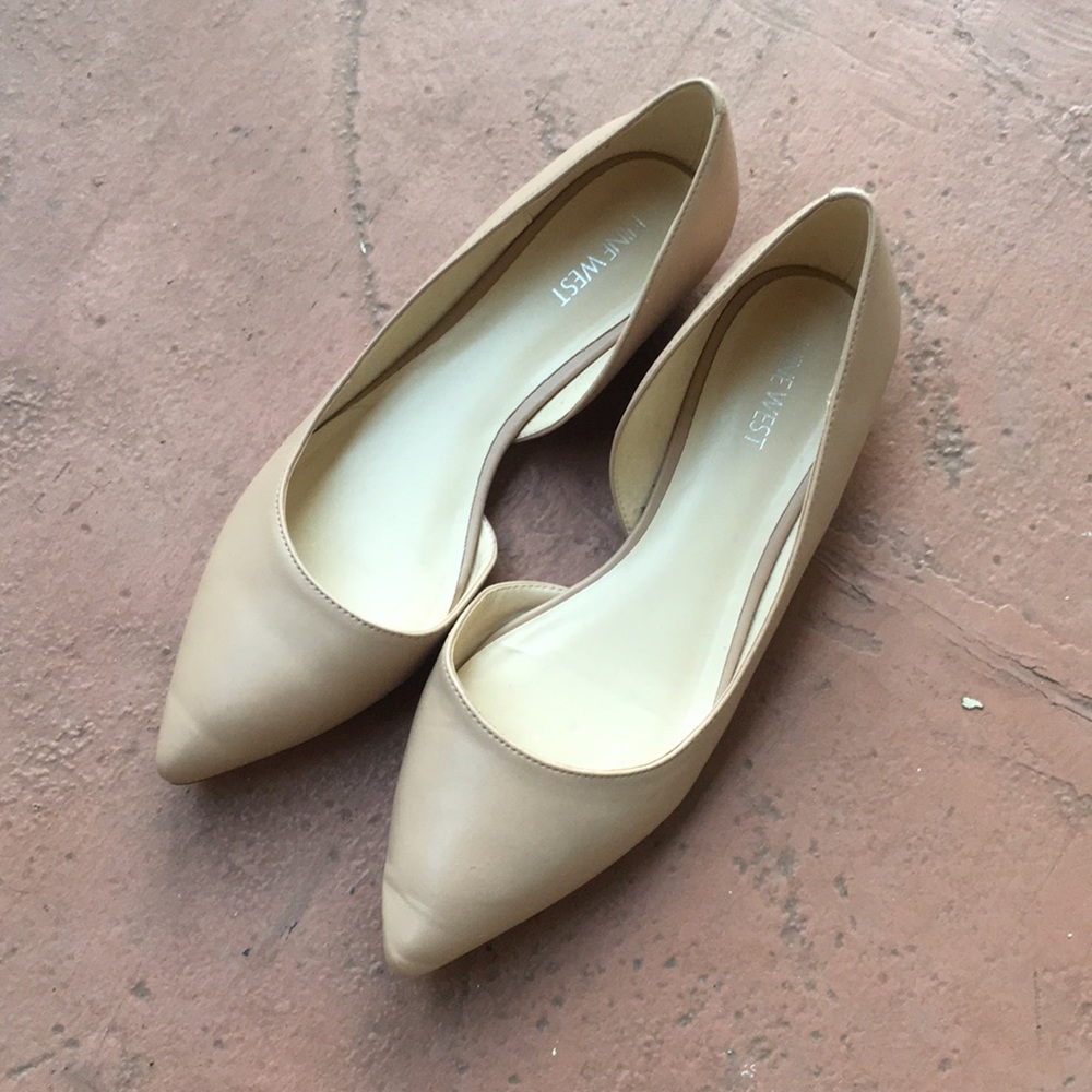 Beige leather Nine West flats size 9.5
